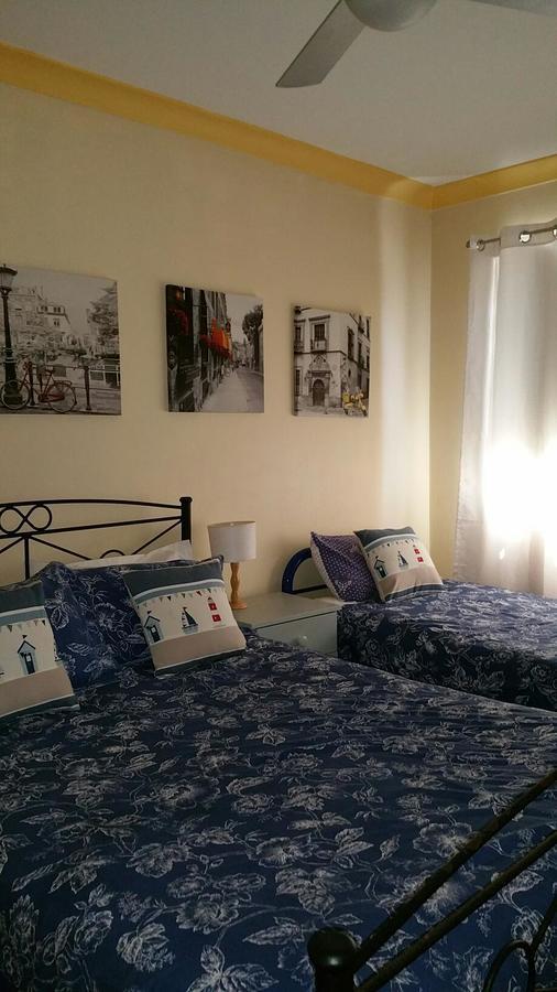 Lavender House Bed & Breakfast Entrance Bagian luar foto